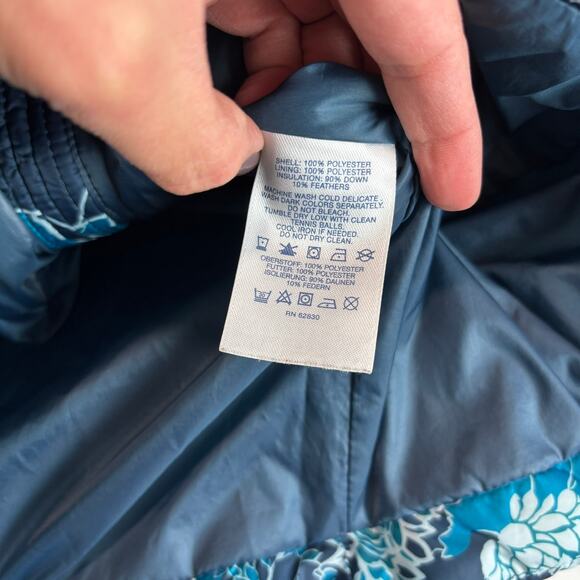 Lands’ End Packable Puffer Women’s S Blue Floral — Apres-Ski Vibes - Picture 10 of 10